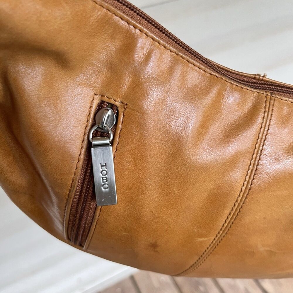 Hobo International Cashew Leather Eclipse Medium Hobo Crescent Bag - Picture 7 of 12